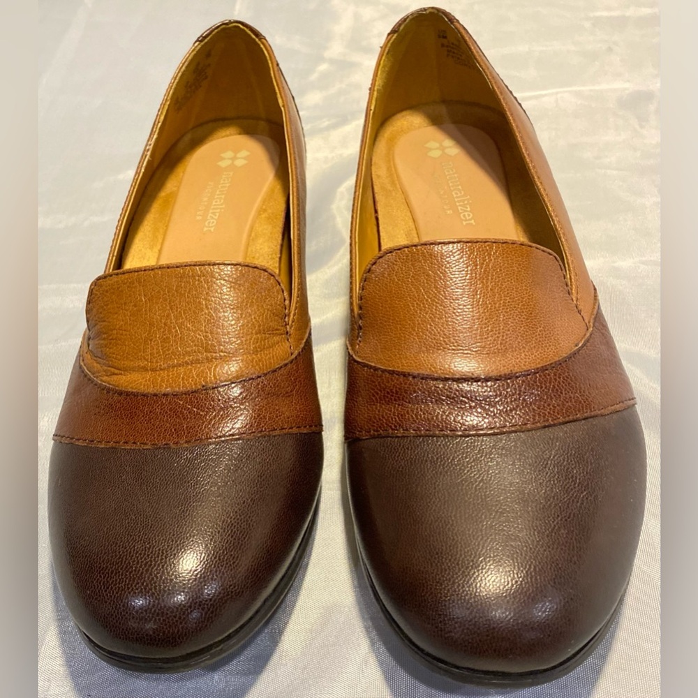 “Naturalizer” 3 Tone Brown Leather Loafers-Size 9M